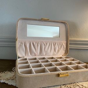 Vintage Jewelry Case